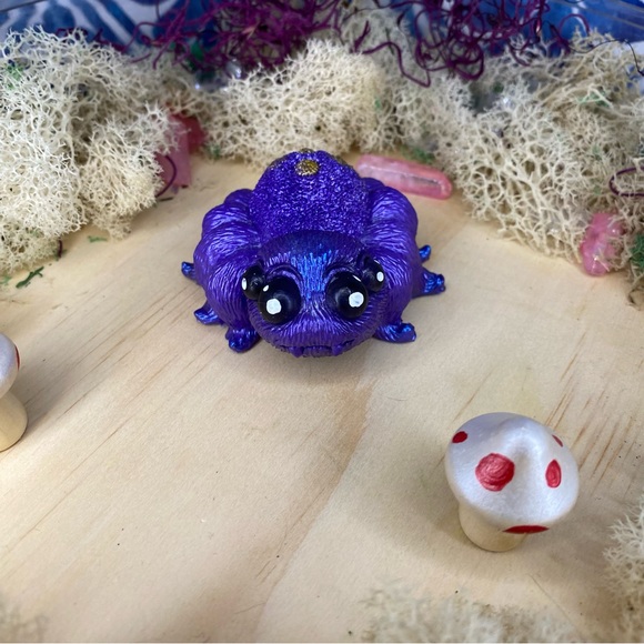 Spider Figure - Picture 4 of 4